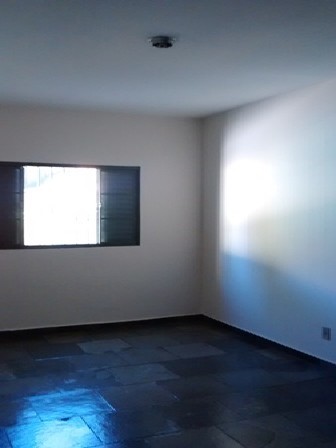 APARTAMENTO em RIBEIRAO PRETO no Bairro JARDIM IRAJA