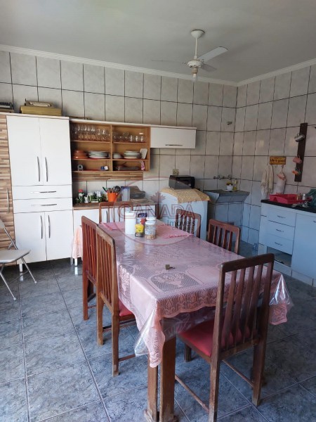 Casa, 3 quartos, 220 m² - Foto 9