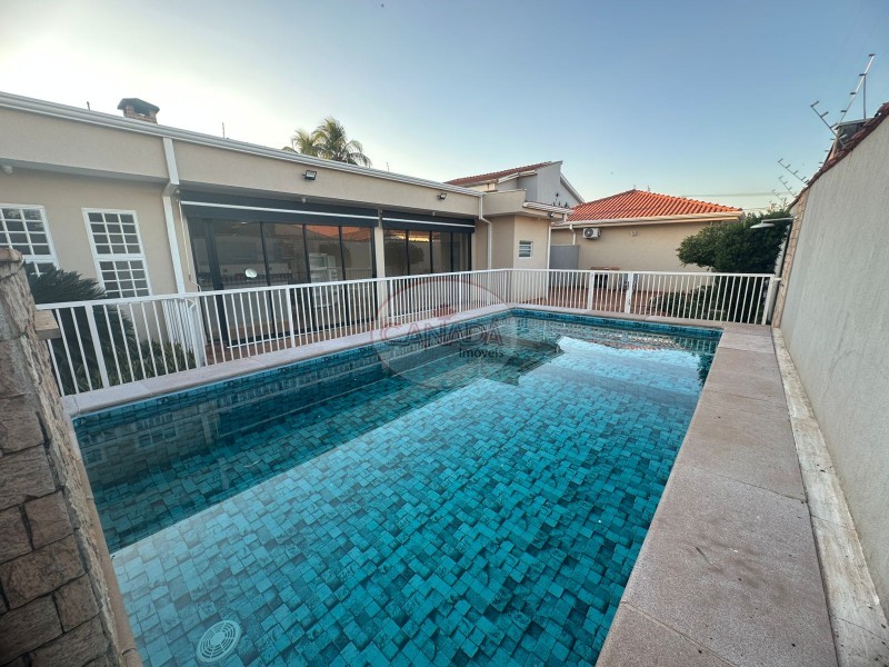 Casa à venda com 5 quartos, 324m² - Foto 25