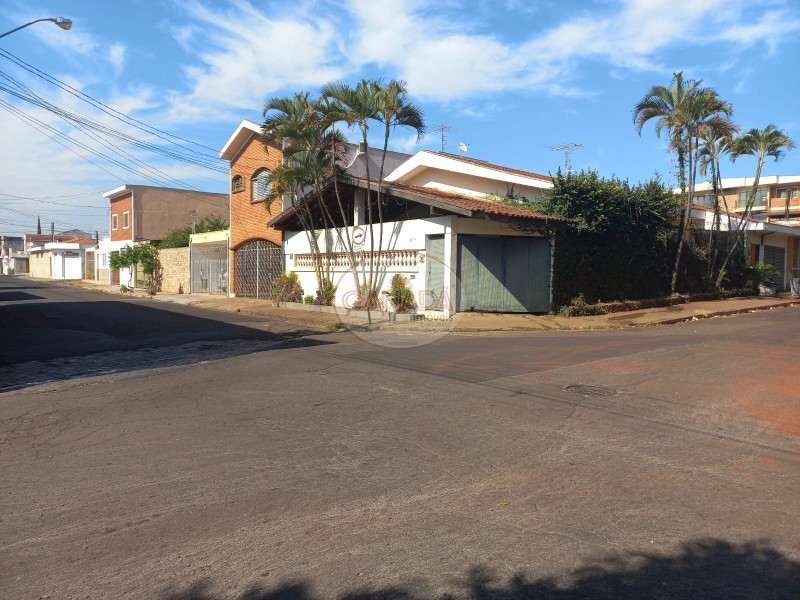 Casa, 3 quartos, 205 m² - Foto 1