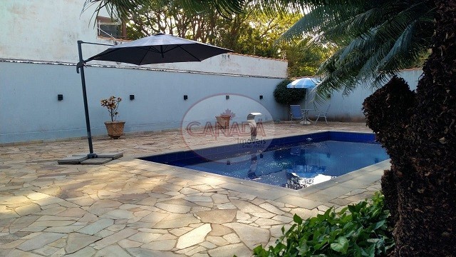 Casa, 3 quartos, 238 m² - Foto 1